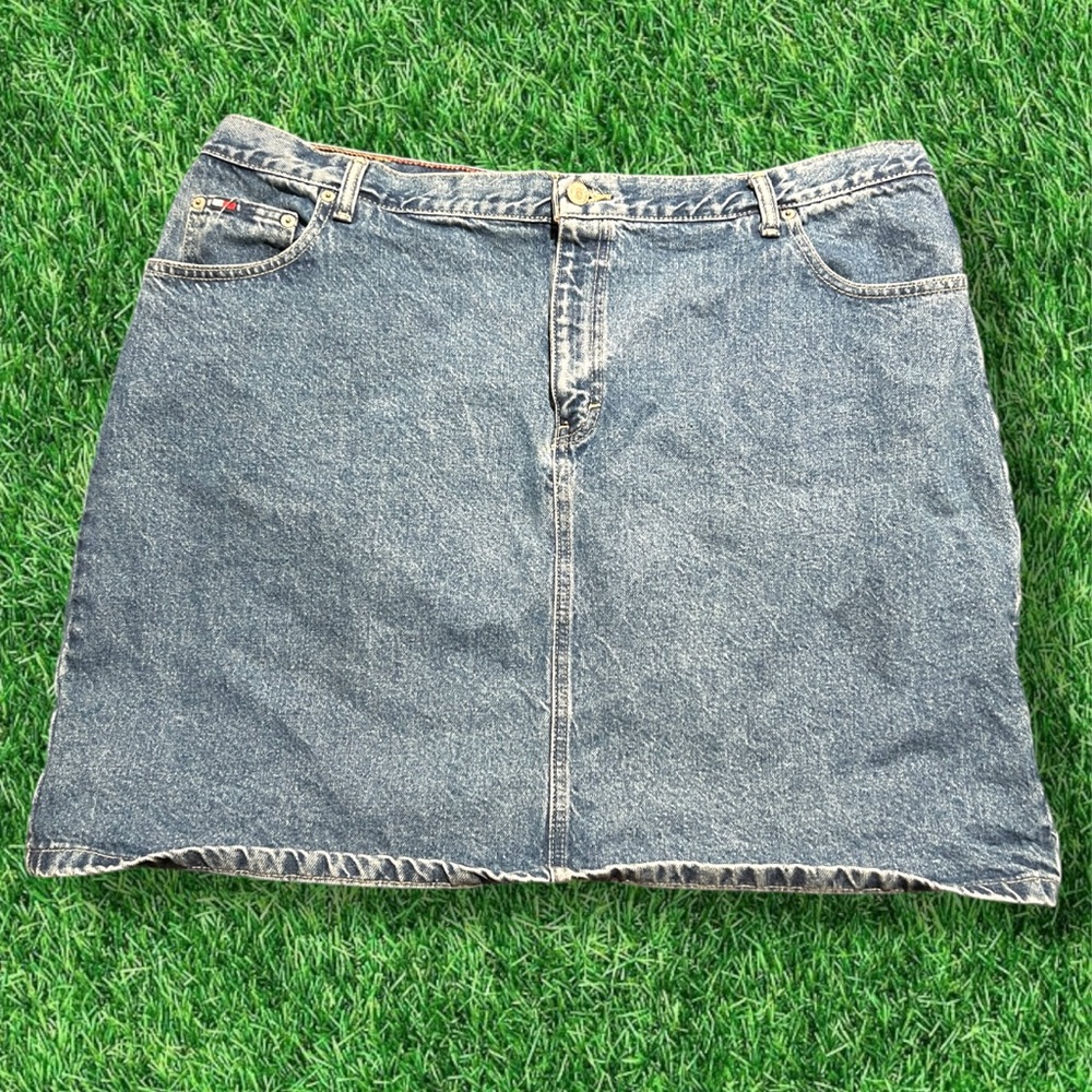 VINTAGE Tommy Hilfiger Denim Skirt Plus Size